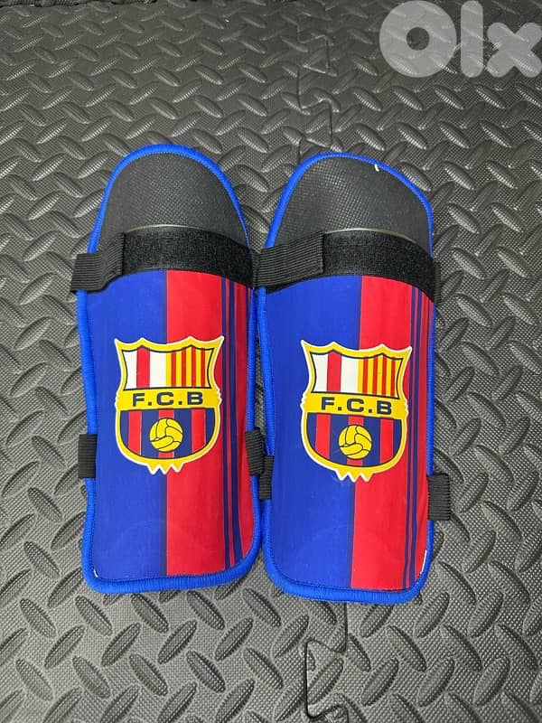 football shin guard 0