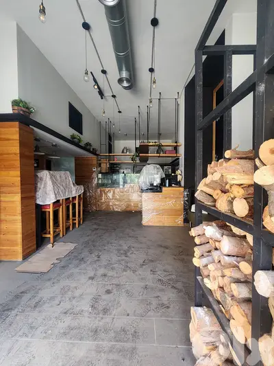 100 SQM Prime Location Shop (Pizzeria) in Daher El Souwan , Metn
