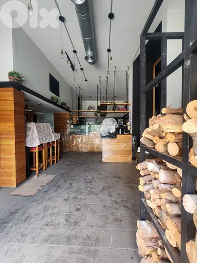 100 SQM Prime Location Shop (Pizzeria) in Daher El Souwan , Metn