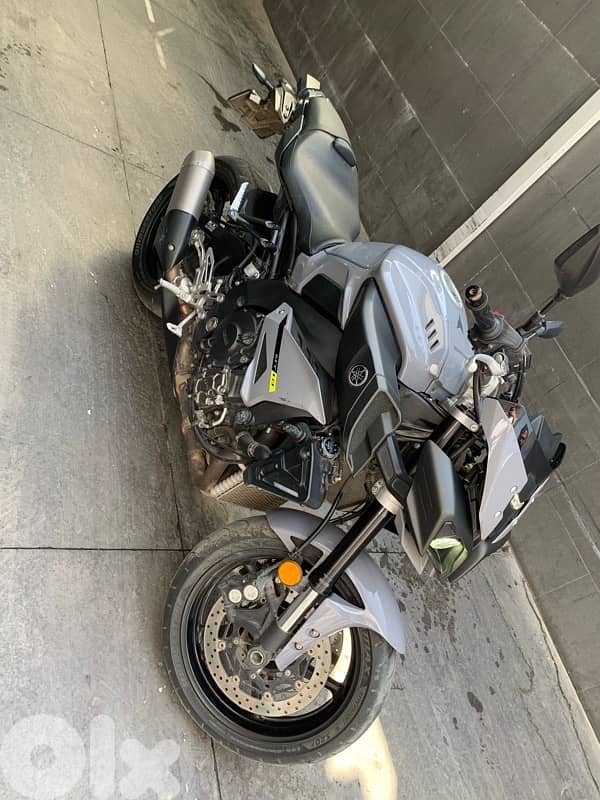 YAMAHA MT10 2016 4
