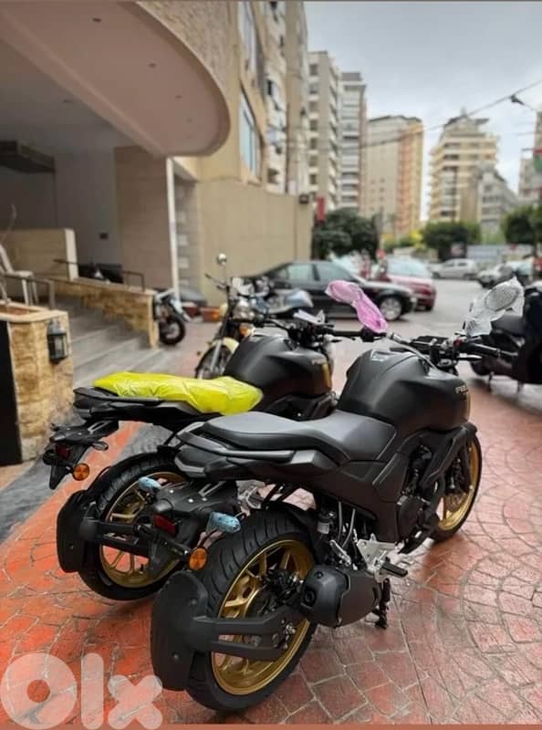 1750$ hot deal yamaha FZS 150 cc 4000 km 2025 3
