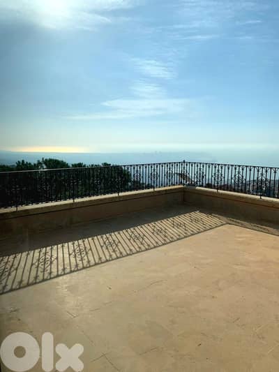 Villa for sale in Biyada/ Amazing view/ Pool