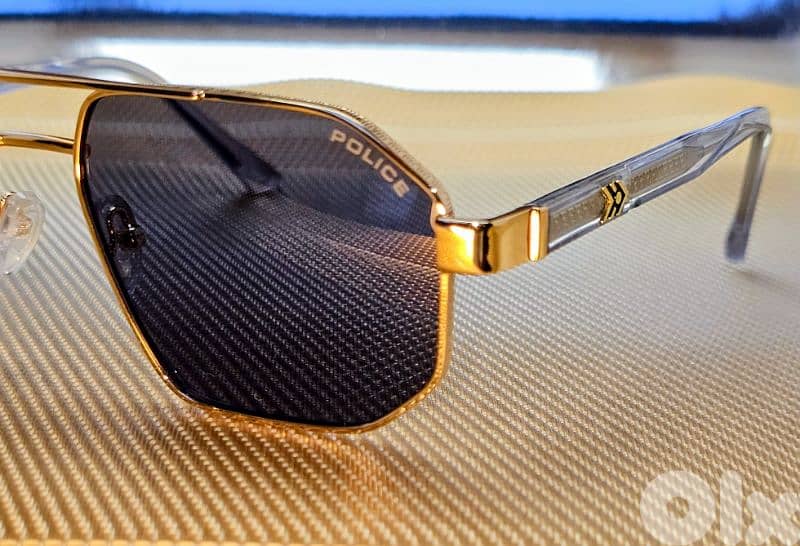 Police Sunglasses Gold Black Metal Angular Pilot Green SPL F66 0