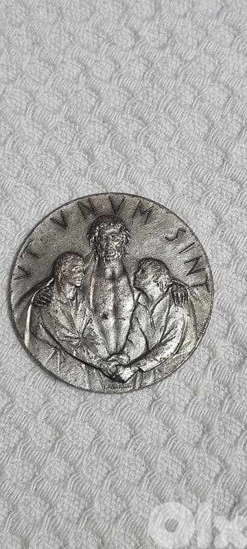 a rare piece of silver from rome 15 dollars the grams 4