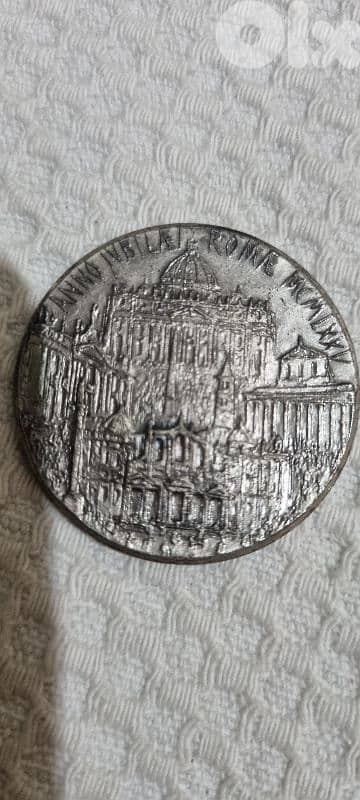 a rare piece of silver from rome 15 dollars the grams 5