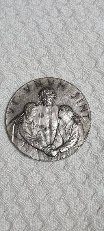 a rare piece of silver from rome 15 dollars the grams 7