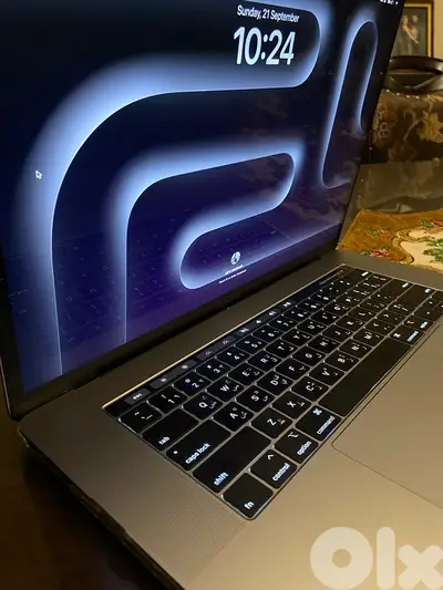 MacBook Pro 15” 2019 حالة ممتازة