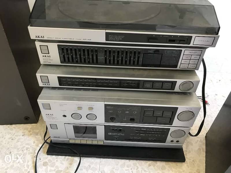 Akai complete sound system (7 pieces) 0