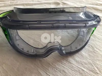 safety glasses ( Uvex )