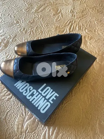 Love Moschino flat shoes