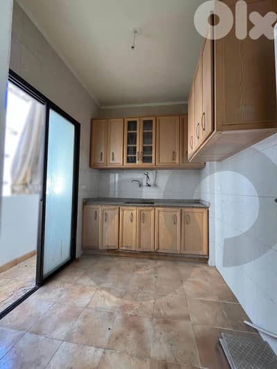 100 sqm apartment | Beirut - Hamra/حمرا REF#YO126281