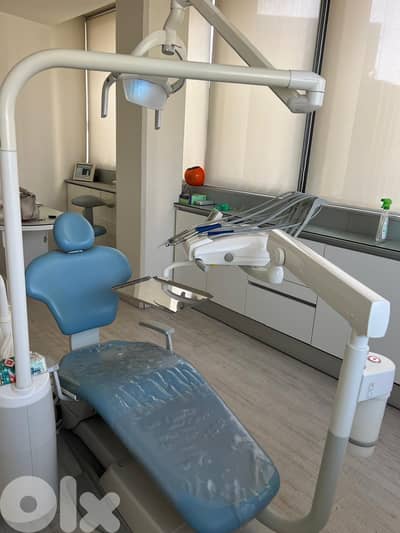 L19235 - Dental Clinic For Rent in A Commercial Center in Antelias