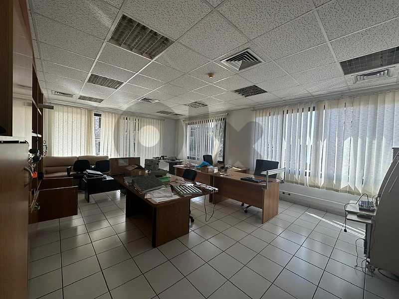 500 Sqm Office For Rent In Beit El Chaar مكتب للاجار في بيت الشعار
