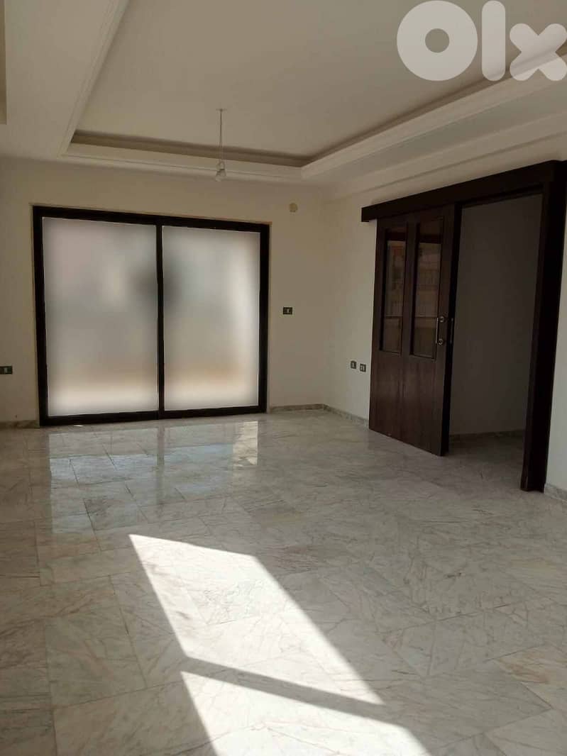 SPACIOUS APARTMENT IN MAZRAA PRIME (160SQ) 3 BEDROOMS , (BT-1238) 0