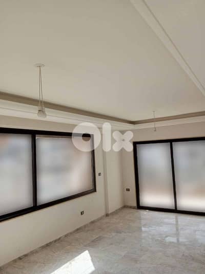 SPACIOUS APARTMENT IN MAZRAA PRIME (160SQ) 3 BEDROOMS , (BT-1238)
