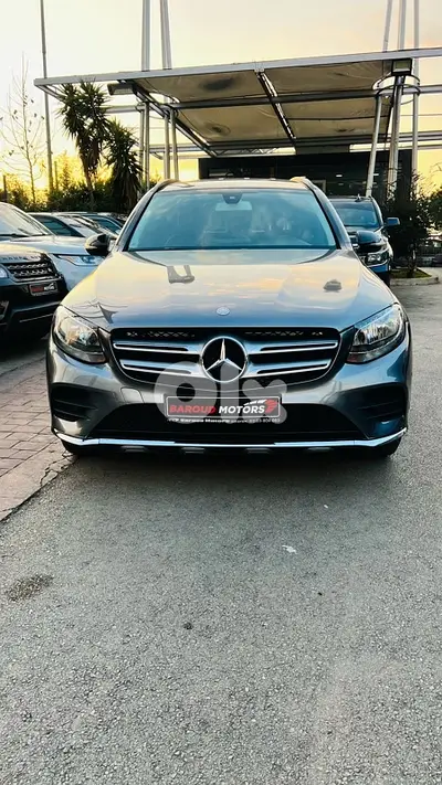 Mercedes GLC300 4MATIC 2017 AMG