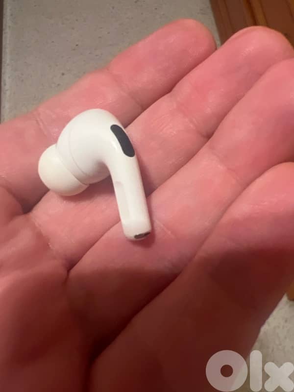 Apple Original left pod (1st Gen) 1