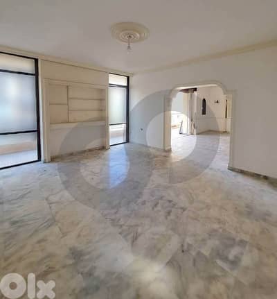 Spacious, sea view, prime location, ramlet al bayda REF#HU126375