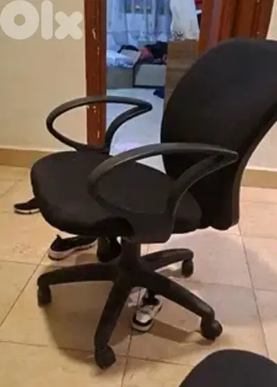 كرسي متحرك يصلح لمكتب او لمنزل