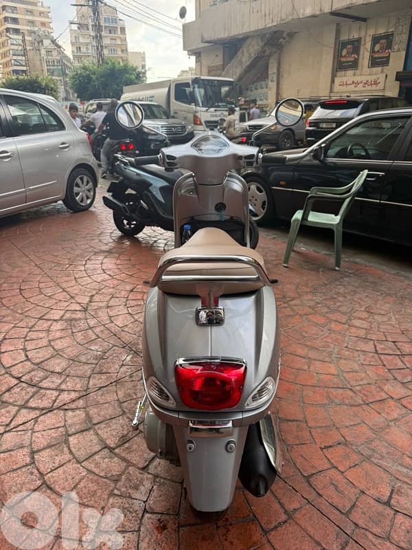 vespa vxl 150 cc. 1300$ 6