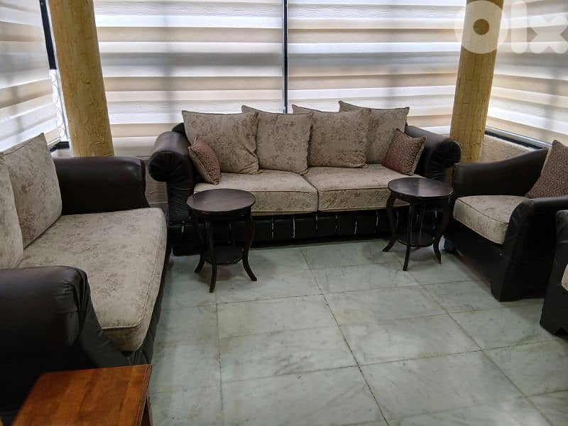 living room 0
