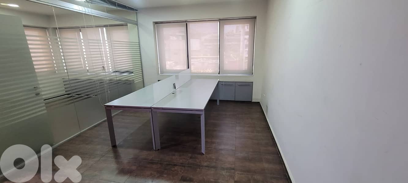 Office for rent in Sin El Fil - مكتب للإيجار في سن الفيل 0