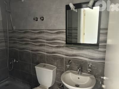 Apartment for sale in Sed El Baouchrieh - شقة للبيع في سد البوشرية