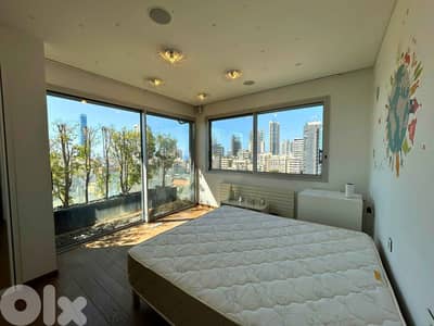 L19265 - Penthouse with Mountain City View For Sale in Achrafieh, Rizk