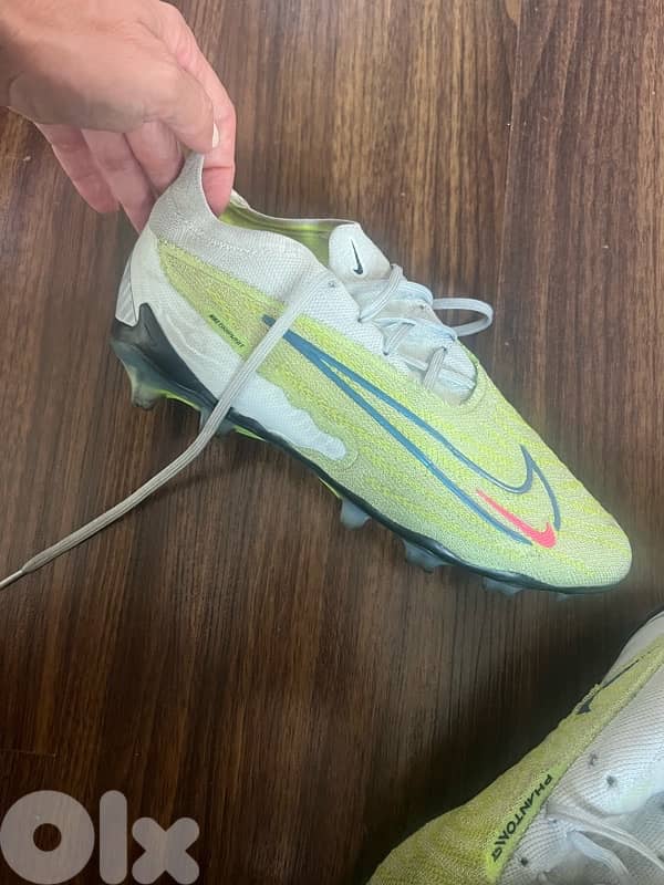 football shoes 2