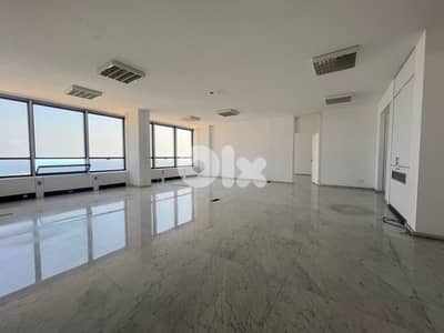 Prime Location Office for Rent in Hamra مكتب للإيجار في موقع مميز