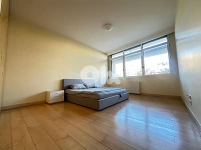 L19279 - Elegant & Modern Apartment For Sale in Saifi Village