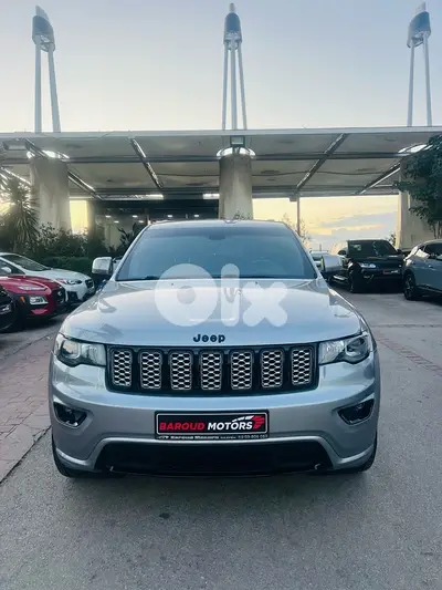 Grand Cherokee 2018 Black Edition