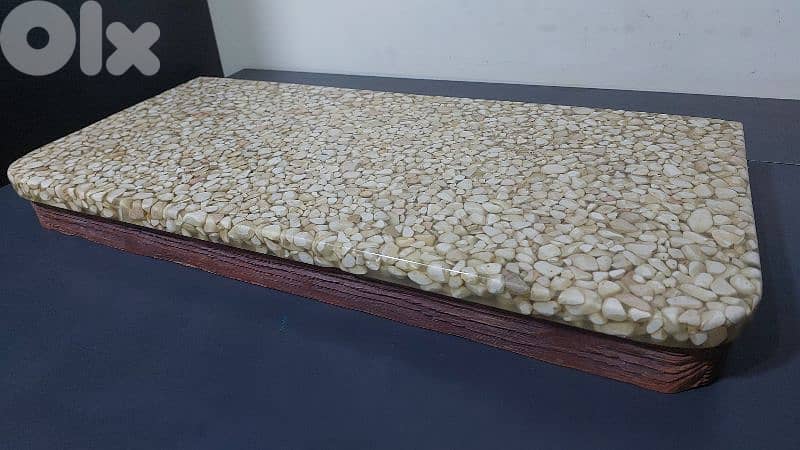 Console suspended hand made. . . ktir mratab,albo ba7es ta7et 2zezto 4