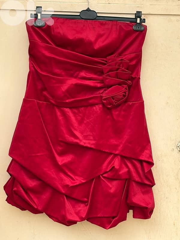 2 Dresses for 100$ size 44 & 46 used once 4