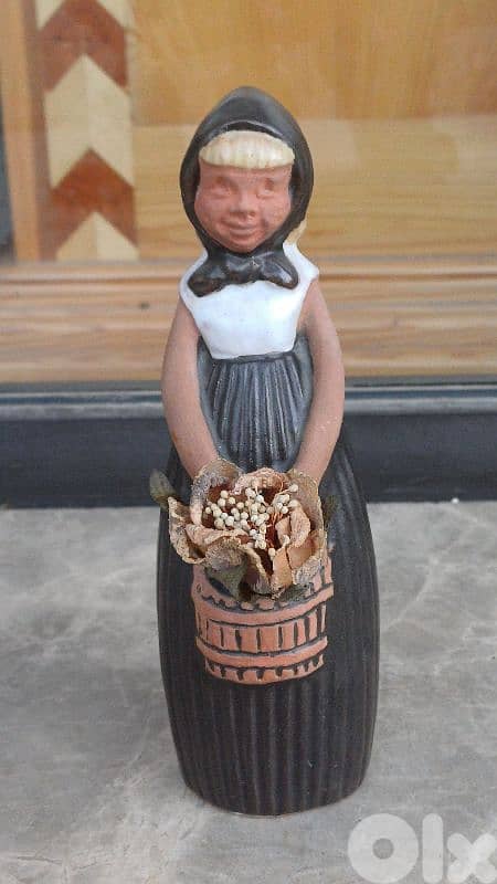 antique 0