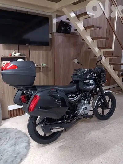 Bajaj Boxer 150cc 0klm dealer warranty model 2025