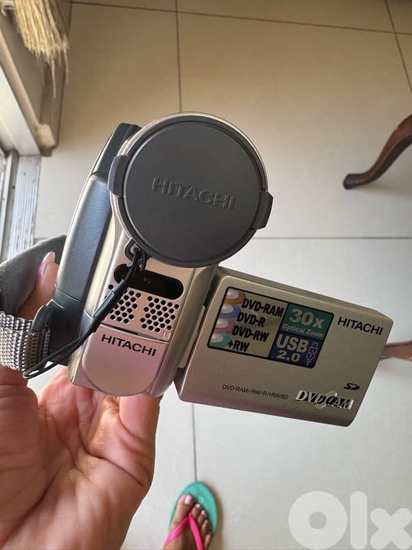 hitachi video camera 4