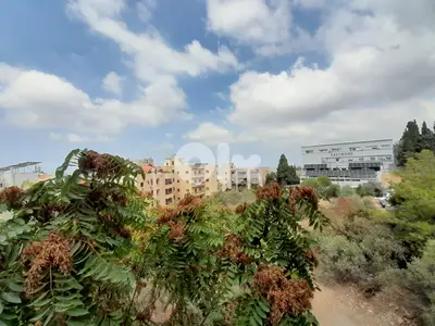 شقة للبيع في المنصورية Decorated apartment for sale in Mansourieh