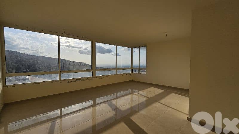 Stunning Terrace apartment in Qennabet Broummana 0