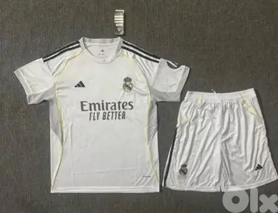 football and kids shoes original ثياب فوتبول