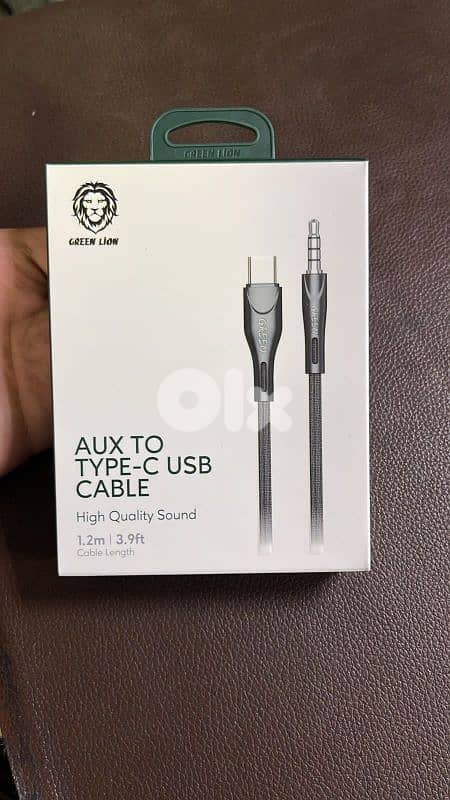 Green lion aux to type-c 1.2m last 5$ 0