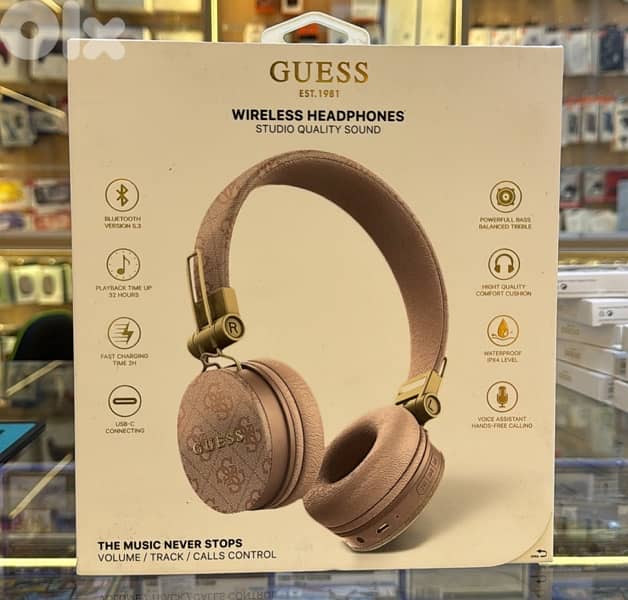 Guess Wireless Headphones leather with metal logo pink 50$ 0