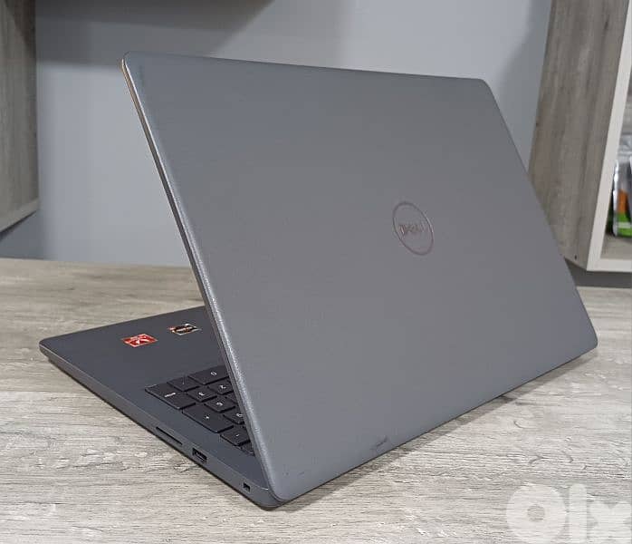 LAPTOP TOUCH DELL - 2 GB VGA - 16 RAM - 512 GB NVME - 15.6" SCREEN 3