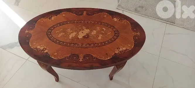 Italian Inlaid 20th century coffee table