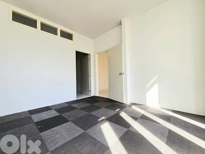 RA25-4396 Clinic for Rent – Hamra – 100m² عيادة للإيجار – الحمرا