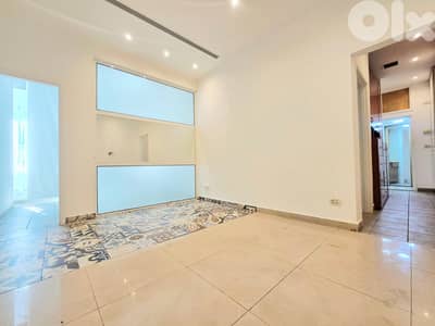 RAO25-4398 Office for Rent – Hamra  – 80m² مكتب للإيجار – الحمرا