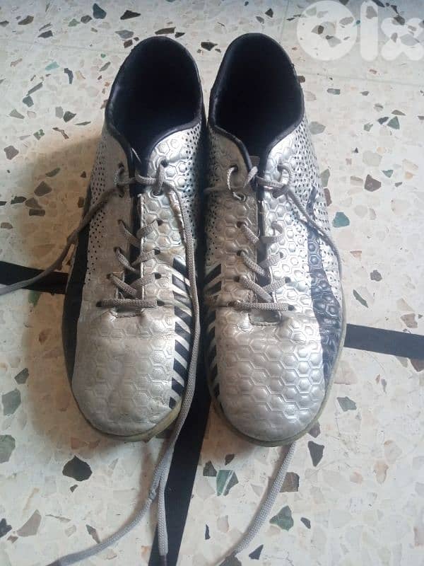 football shoes size 43 0