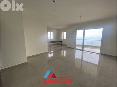 Apartment in halat 175m with sea view/ شقة للبيع في حالات ١٧٥متر مطلة