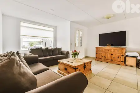 GOOD DEAL ! SPACIOUS APARTMENT IN HAMRA PRIME (250SQ) 3 BEDS  (HA-299)