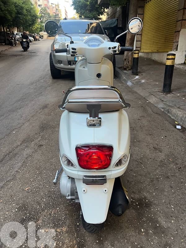 vespa vxl 150 cc 2024 13